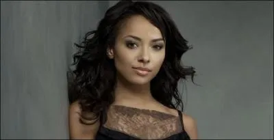 Qui Bonnie ne parvient-elle pas à sauver lors du final de la saison 5 ?