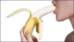 Pierre, qui est homosexuel, a été forcé de faire une fellation au fils d'un ami de ses parents. Il décide de porter plainte pour viol.