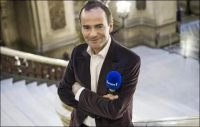L'animateur d'Europe 1 et historien Franck Ferrand a grandi à Poitiers. Quel était le métier de son père ?