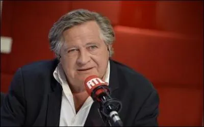 A présenté l'émission "Perdu de vue". Est sociétaire des Grosses Têtes.