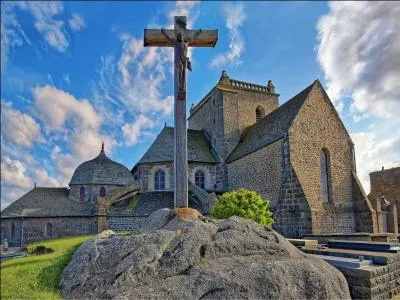 Quelle est cette église, entourée de son cimetière marin, qui présente à l'intérieur, en ex-voto un baleinier à trois mâts que vous pourrez admirer dans le joli bourg de Barfleur dans la Manche ?