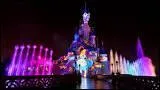 Quel est le nom du spectacle nocturne de Disneyland Paris ?