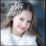 Quel âge a Mackenzie (2015) ?