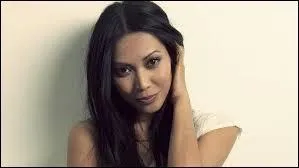 Cette chanteuse est née dans ce pays et est d'ailleurs très appréciée là-bas. Qui est-elle ?