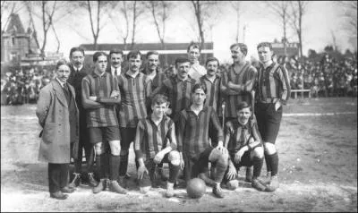 Début 1900, quel était le principal rival du club ?