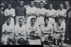 L'Olympique de Marseille joue son premier match au stade Vélodrome :