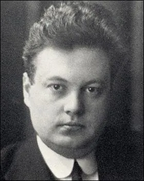 Rolf Sievert est un physicien suédois connu pour être le pionner dans l'instauration de contrôle des radiations en milieu hospitalier. 
Le sievert (Sv) est l'unité de mesure de la dose efficace. Dans quel domaine cette unité est-elle utile ?