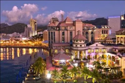 Port-Louis est la capitale des/de :