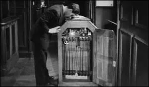 Les temps ont bien changé ! Comment regardait-on des films dès 1891 ?