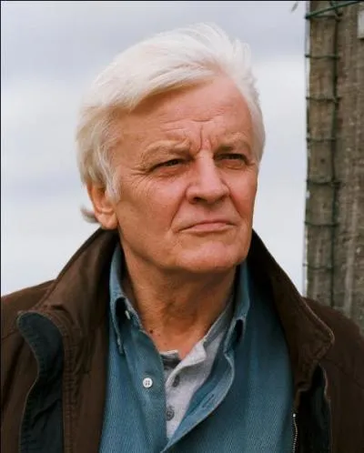 Acteur et aussi réalisateur de films documentaires comme Océans.