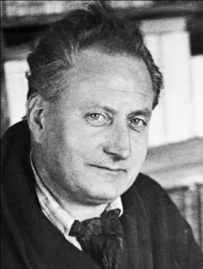 Ecrivain français. L'une de ses oeuvres parmi les plus notoires : Le hussard sur le toit.