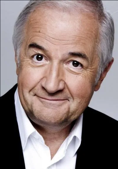 Homme de radio et chansonnier français.