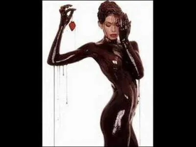 Qui chantait "La femme chocolat" ?