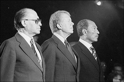 En 1978, le président Jimmy Carter parvient à faire conclure un accord entre l'Etat d'Israël et l'Egypte. On appelle cette rencontre