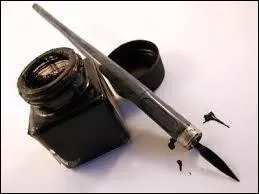 Vous collectionnez des encriers. Je peux donc vous qualifier d' :