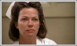 Quel est le prénom de l'infirmière dans "Vol au-dessus d'un nid de coucou" ?