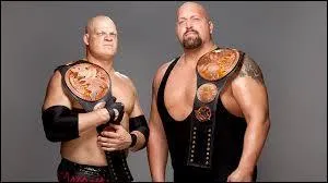 Avec lequel de ces catcheurs n'a-t-il jamais fait équipe ?