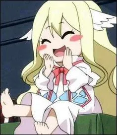 Elle est la fondatrice et le premier maître de la guilde Fairy Tail, elle apparaît sous la forme d'un fantôme que seuls ceux portant l'emblème de la guilde peuvent voir. Elle était surnommée la Stratège des Fées. Qui est-ce ?