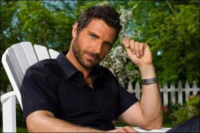 Comment s'appelle cet acteur ?