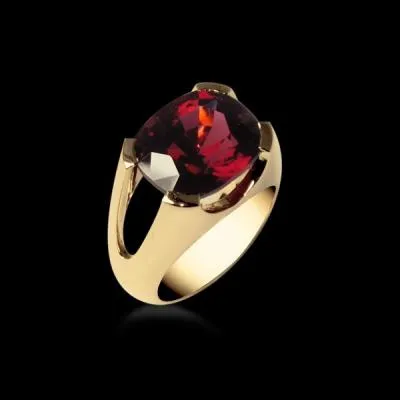 Eye a prévu un beau cadeau pour sa maman, quelle est cette pierre fine ?