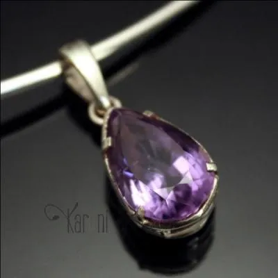 Djekill a une préférence pour cette jolie pierre fine :