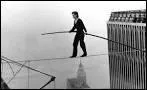 7 août 1974 - Un homme passe 45 minutes sur un fil tendu entre les deux tours du World Trade Center. Quel était son nom ?
