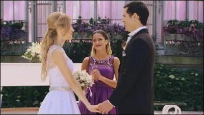 Quel couple célèbre son mariage à la fin de la saison 3 ?