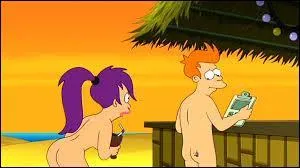 Avec qui Leela a-t-elle eu une aventure d'un soir ?