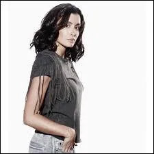 En quelle année commenca-t-elle à participer aux concerts des Enfoirés ?