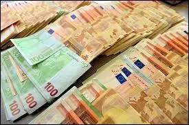 Qui a dit cela ? « C'est un poids bien pesant qu'un nom trop tôt fameux »