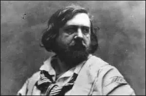 « Quand je n'ai rien à faire, et qu'à peine un nuage
Dans les champs bleus du ciel, flocon de laine, nage, 
J'aime à m'écouter vivre, et, libre de soucis, 
Loin des chemins poudreux, à demeurer assis
Sur un moelleux tapis de fougère et de mousse... ».
Qui est l'auteur, natif de Tarbes, des cinq vers ci-dessus ?