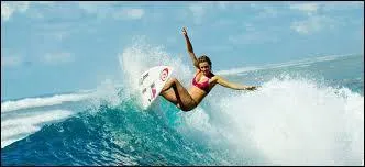 &Agrave; la surface, vous pouvez voir une jeune demoiselle plut&ocirc;t jolie ; Someday. Quel sport pratique-t-elle ?