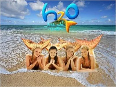 Que demande Lewis aux filles pour savoir comment elles se sont transformées ?