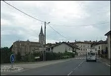 Nous partons maintenant dans l'arrondissement de Bourg-en-Bresse, à Neuville-les-Dames. Nous sommes en région ...