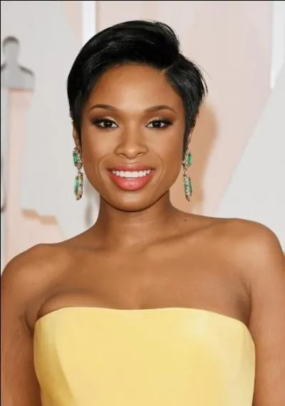 On adore le sourire rayonnant de Jennifer Hudson, d'autant plus qu'elle est davantage pétillante depuis l'intronisation de son étoile sur le célèbre ''Hollywood Boulevard'' en 2013. Sa chanson ''Trouble'' avec Iggy Azalea est juste sublime. Quand est née cette chanteuse de grand talent ?