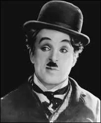 Il n'a pas ... de Charlie Chaplin.