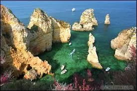 Et quel est son hymne national ?