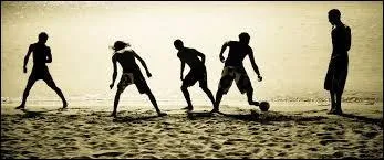 Championnat du monde de football de plage 2000 - Combien y a-t-il eu de buts marqu&eacute; dans ce championnat ?