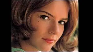 Quand a-t-elle stoppé sa carrière ?