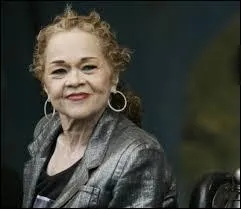 Etta James a chant&eacute; dans un trio : quel &eacute;tait son nom initial ?