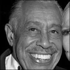 De quel instrument joue-t-il ?