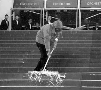 En quelle ann&eacute;e le festival international du film de Cannes a-t-il &eacute;t&eacute; fond&eacute; ?