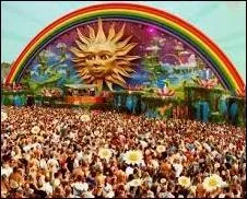 Le plus grand festival de musique &eacute;lectronique au monde se d&eacute;roule chaque ann&eacute;e en juillet &agrave; Boom pr&egrave;s d'Anvers. Malgr&eacute; les 185 000 places, il est tr&egrave;s difficile de se procurer un ticket ! Quel festival accueille les meilleurs DJ depuis 2005 ?