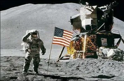 Quelle mission Apollo a permis à l'homme de marcher sur la lune, pour la première fois ?