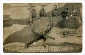 Vous collectionnez des photos anciennes, ainsi vous êtes un :