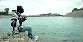 "C'est triste à dire mais plus rien n'm'attriste 
Laisse moi partir loin d'ici ", ces paroles sont extraites de...