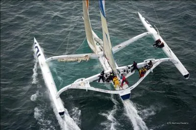 Quel est le nom d'un voilier comportant trois coques ?