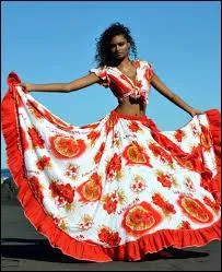 Prenez des cours sur la plage et devenez un maître incontesté de la danse traditionnelle réunionnaise :