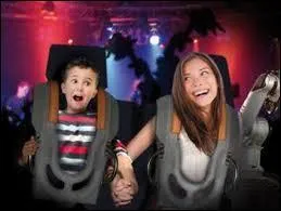 MarinaDance ira s'amuser au _____, dans l'attraction "Danse avec les Robots".