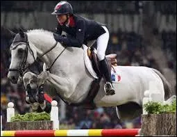 Nicoldy et Ferlie sont de grands passionnés d'équitation, Nicoldy était un cavalier de _____.